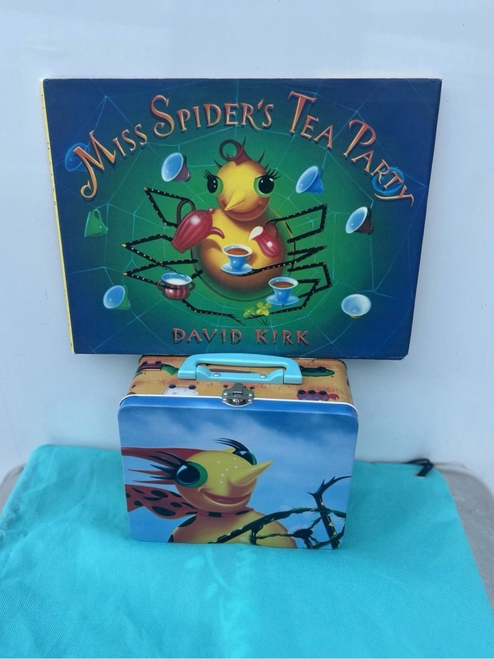 Schylling 1998 Miss Spider's Sunny Patch Friends Metal Lunchbox   w/  Book
